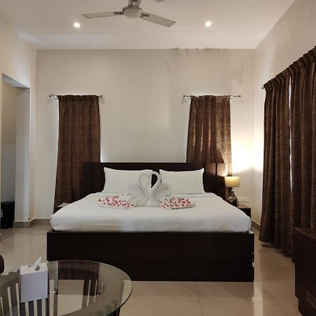 Aroma Ayur Heritage Mattanur Exterior photo