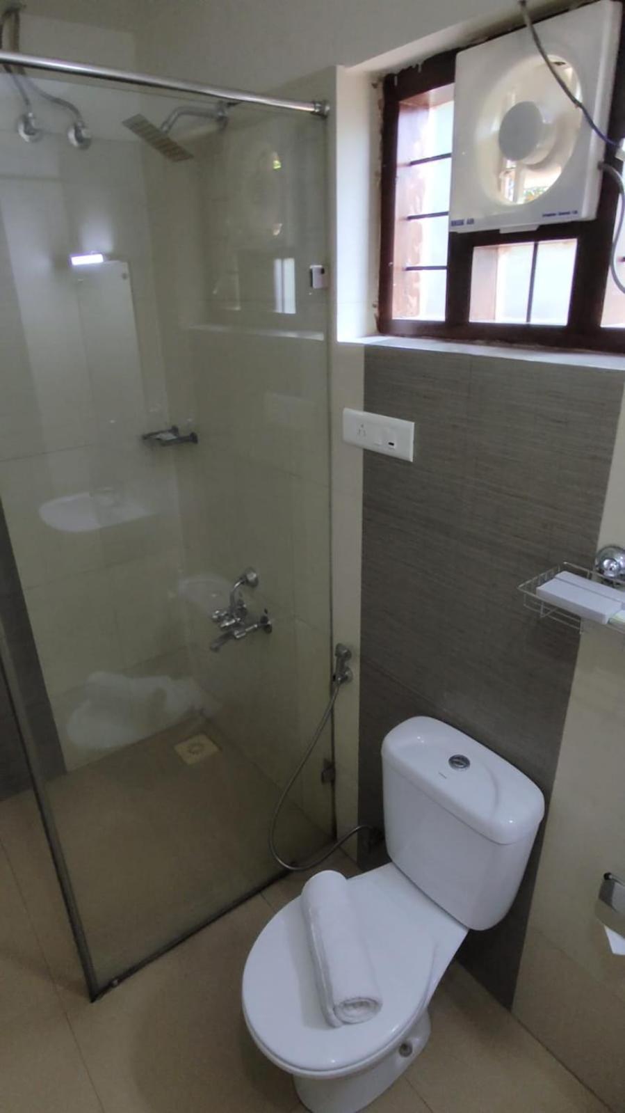 Aroma Ayur Heritage Mattanur Exterior photo