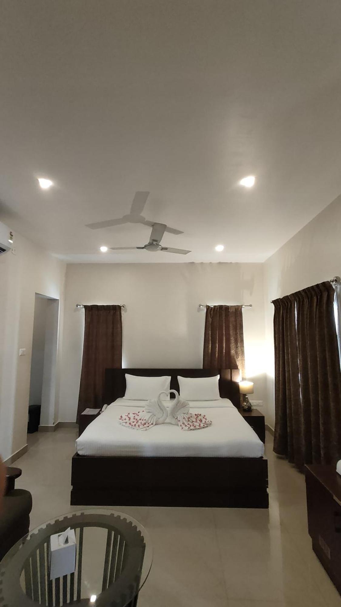 Aroma Ayur Heritage Mattanur Exterior photo