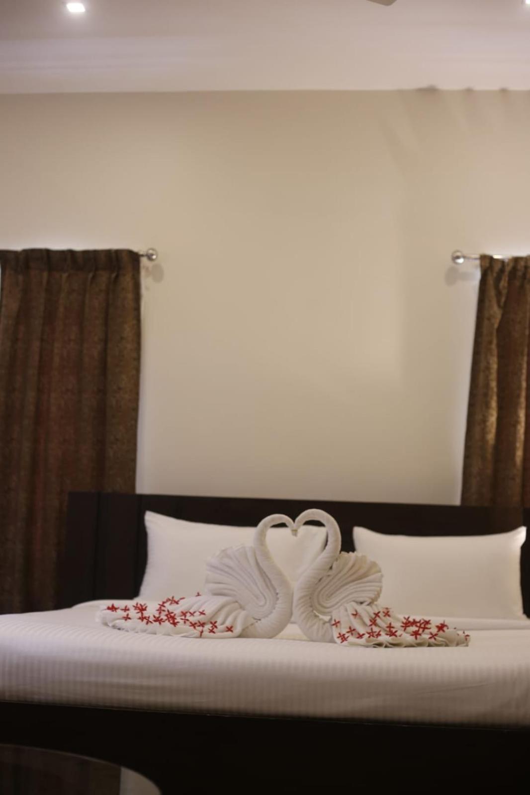 Aroma Ayur Heritage Mattanur Exterior photo